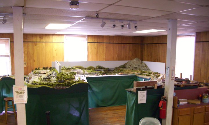 N scale layout