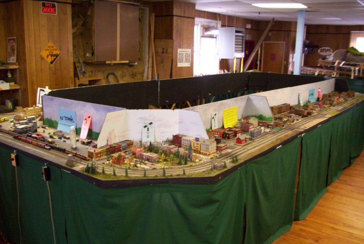 N-Track Layout